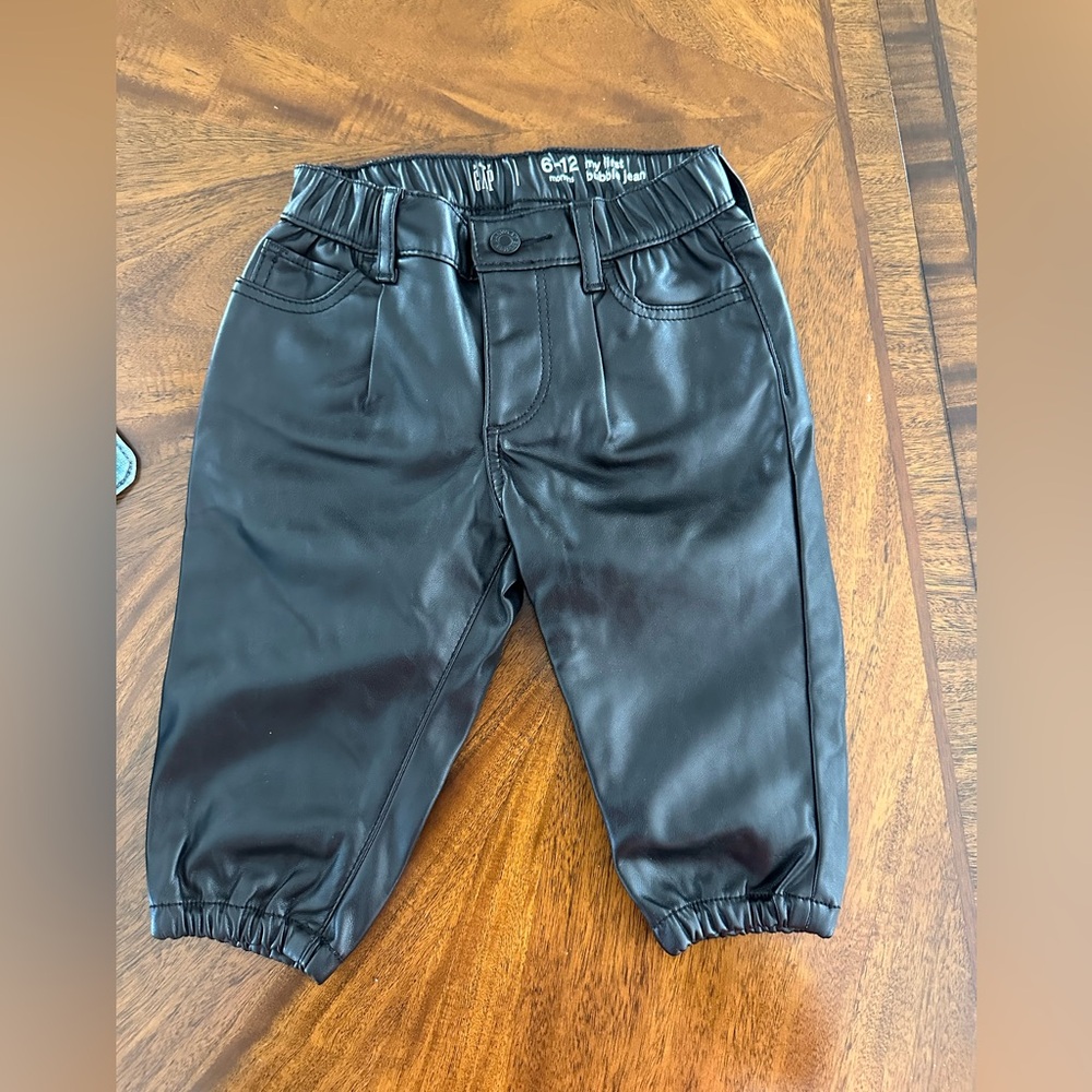 GAP Black Casual Jogger Pants